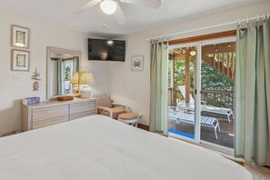 5 bedrooms, iron/ironing board, WiFi, bed sheets