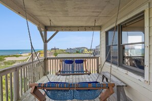 Property grounds - Gillespie Cottage: Oceanfront | Amazing Views! (Nags Head)