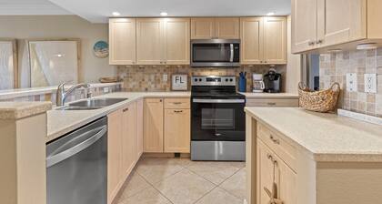 🌊Direct Ocean View, Gorgeous Updated Interior - Point East 314🌊