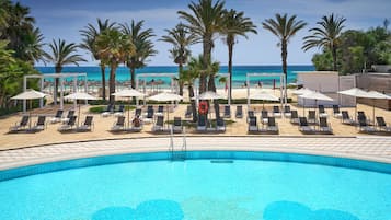 Thalassotherapy, massages