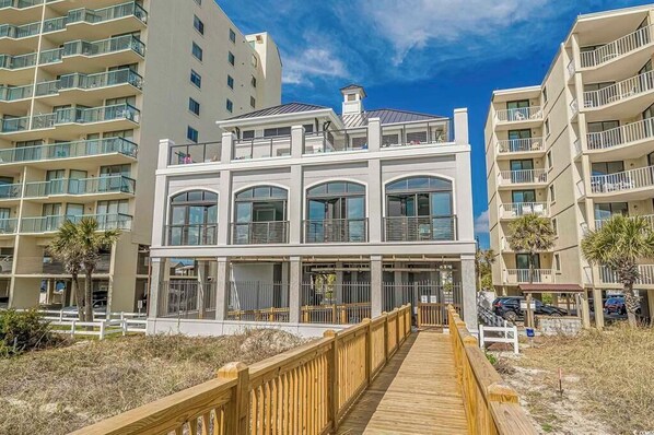 Property grounds - Barefoot Landing 2BR/2BA at Willow Bend 822. Water View with Pool (North Myrtle Beach)