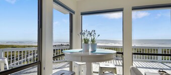 Beachfront Dolphin | Spacious, Oceanfront
