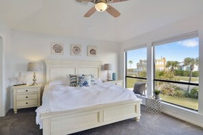 5 habitaciones, tabla de planchar con plancha, internet y ropa de cama 