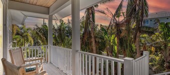 Anna Maria Home with Pool and Rooftop Deck! 5-min Walk to Beach - Coconut Breeze