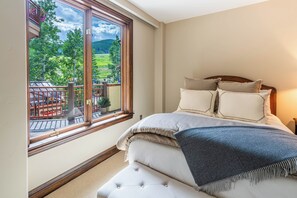 3 Schlafzimmer, Schreibtisch, Reisekinderbett, kostenloses WLAN