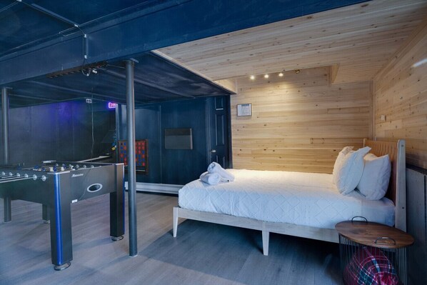 4 Schlafzimmer, Schreibtisch, Bügeleisen/Bügelbrett, Reisekinderbett
