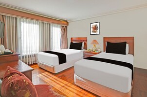 Deluxe Twin Room | Premium bedding, desk, free WiFi, bed sheets