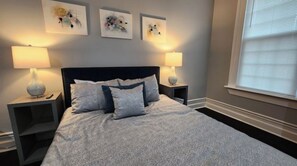 2 Schlafzimmer, BĂŒgeleisen/BĂŒgelbrett, WLAN, BettwĂ€sche