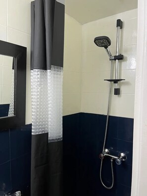 Hair dryer, bidet, towels, soap - Au cœur de la Marsa (Marsa)