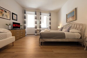 2 chambres, fer et planche à repasser, Wi-Fi gratuit, draps fournis