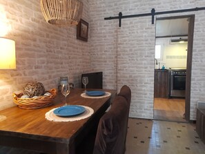 Dining - Cozy chalet in nice Soturac with WiFi (Soturac)