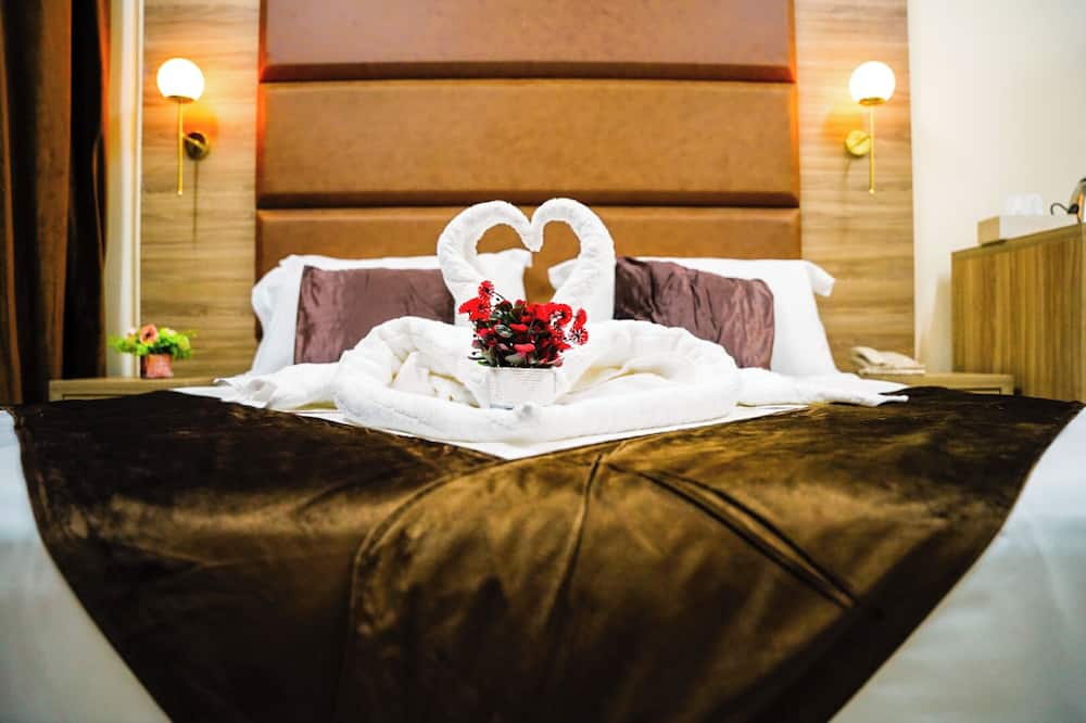 COMFORT HOTEL