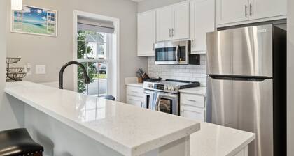 Midlothian 3 Bedroom getaway for up to 8 guests!