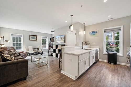 Midlothian 3 Bedroom getaway for up to 8 guests!