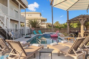 Outdoor pool, a heated pool