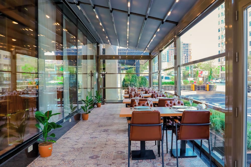 Adisson Hotel Baku
