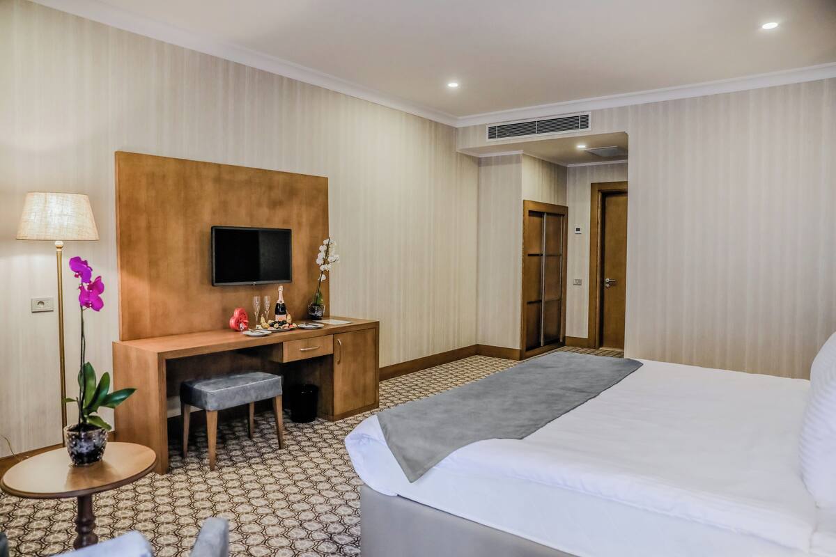 Economy Double Room, City View | In-room safe, blackout drapes, soundproofing