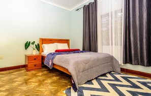 Căn hộ, ban công, quang cảnh vườn | 2 phòng ngủ, trang tr í khác biệt 