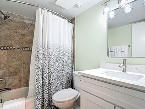 Regadera y secadora de cabello 