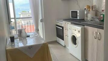 Microwave, oven