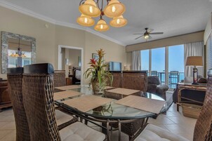 公寓式客房, 多张床 (Inn At Summerwind 1405) | 用餐