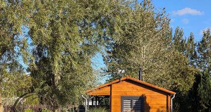 Rural cosy cabin with log burner on the lowlands of the famous Malvern Hills.