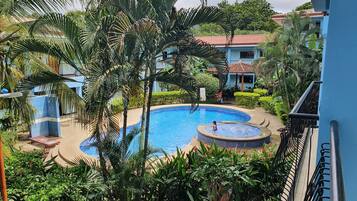 Apartment, 1 Bedroom | Kolam renang | Kolam renang terbuka