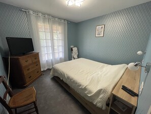 4 Schlafzimmer, Schreibtisch, kostenloses WLAN, Bettwäsche