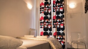 2 soverom, strykejern/-brett, reiseseng for barn og wi-fi