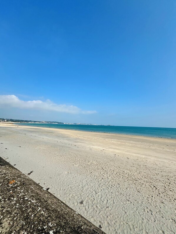 Vlak bij het strand, strandlakens