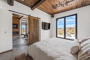 1 slaapkamer, een strijkplank/strijkijzer, wifi, beddengoed