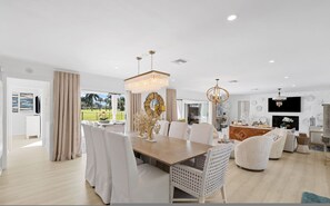 House | 3 bedrooms, desk - Luxury Beach House With a View (Naples)