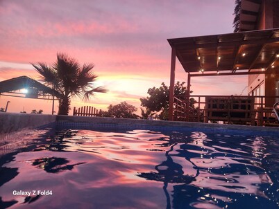 Casa de Playa Marina Mar, Beach House Marine Sea, Chincha Baja.