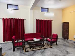 Habitación de lujo con 1 cama doble o 2 individuales | Wifi gratis