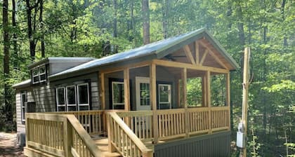 Nature’s Cove Cabin B-kayaks/fire pit/pet friendly