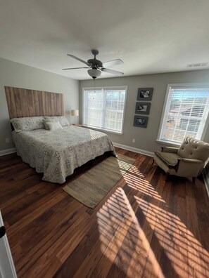 3 bedrooms, iron/ironing board, free WiFi, bed sheets - Waverly Creek Retreat-kayaks/fire pit/pet friendly (Jackson's Gap)