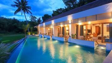 Kolam renang terbuka