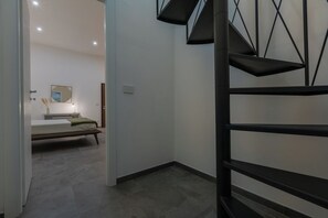 Handrails in stairways
