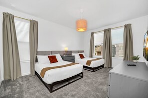 6 bedrooms, iron/ironing board, free WiFi, bed sheets