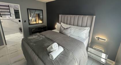 Exclusive Ultra-Luxury A Cut Above Apartments Century City by Vvip Bookings