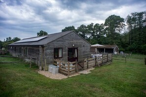 House | Exterior - Accessible Friendly Farm Stay (Mayfield)