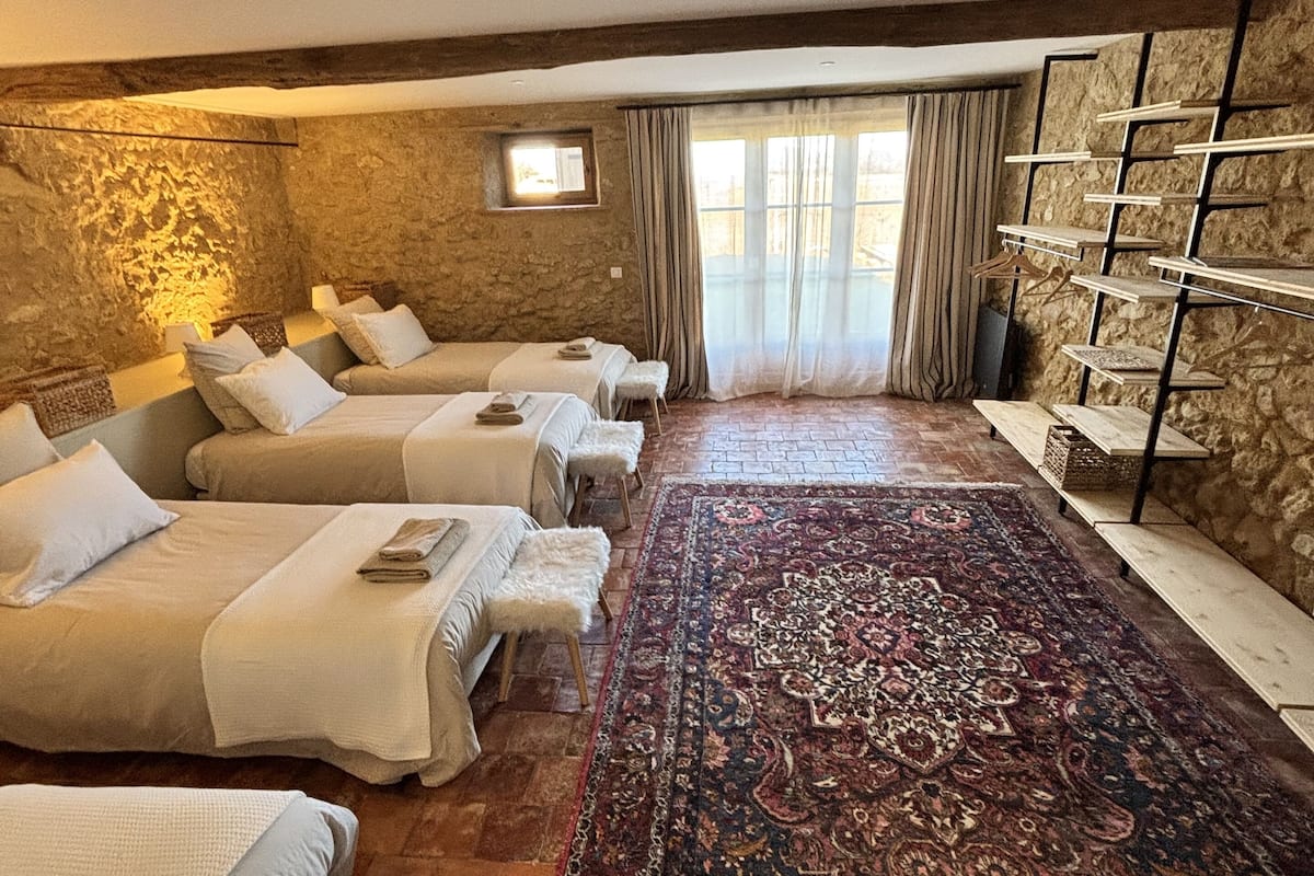1 bedroom, premium bedding, individually decorated