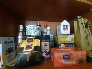 Food and drink - Sunday's Studio Flat (Milan)