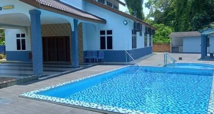 RKS Homestay with pool