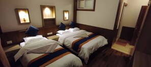 3 bedrooms, iron/ironing board, WiFi