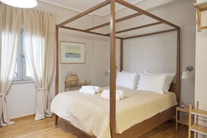 3 slaapkamers, een strijkplank/strijkijzer, wifi, beddengoed