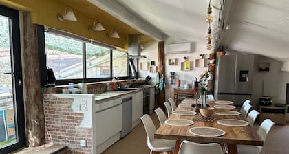 Belle maison 5 étoiles, piscine intérieur, filet de catamaran, terrasse