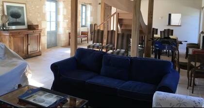 Chic country house in the great outdoors. Pets welcome