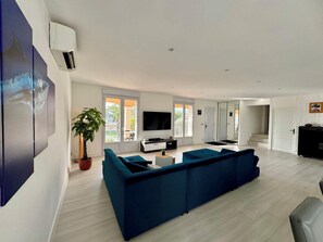 リビング エリア