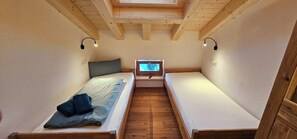 2 makuuhuonetta, vauvan matkasänky, ilmainen Wi-Fi, vuodevaatteet
